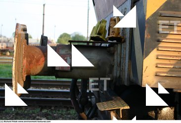 Photo reference of machine repair railway