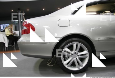 Photo References of Mercedes CLK 320