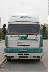 Photo References of Dumptruck