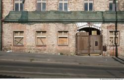 Old Damage House, cracky wall, bricks, damage window, container trash, fuse boxes, post box