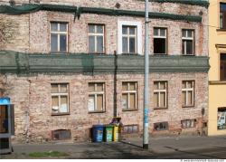 Old Damage House, cracky wall, bricks, damage window, container trash, fuse boxes, post box