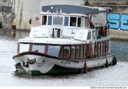 Photo References of Ships